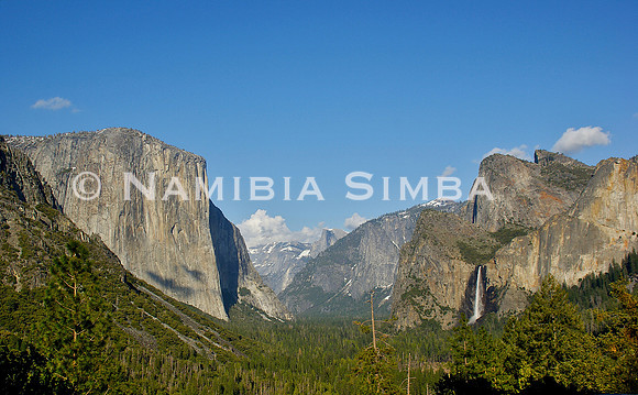 Tunnel View